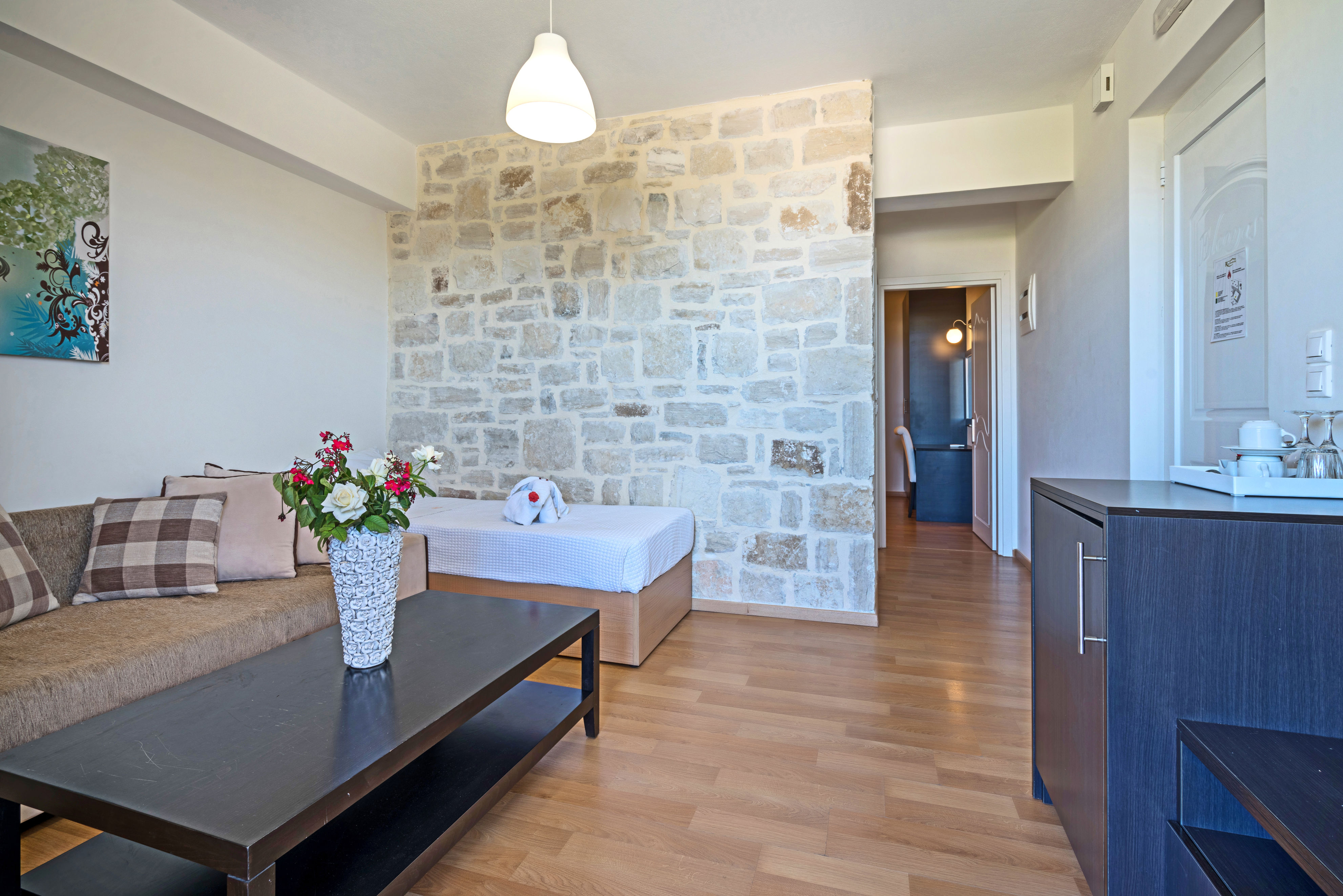 RG Village Crete