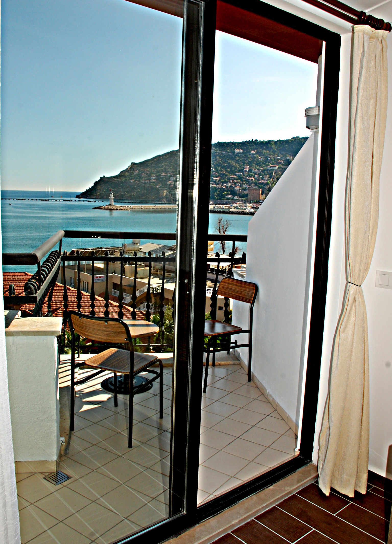 Boulevard Hotel