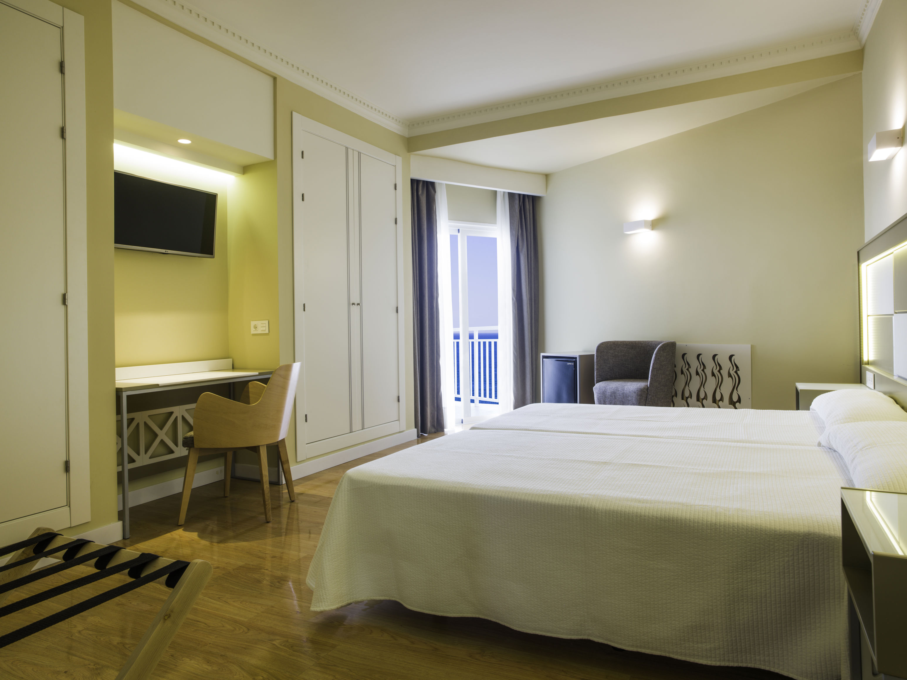 Torreblanca Hotel