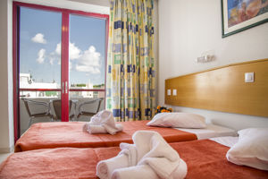 Erato Aparthotel