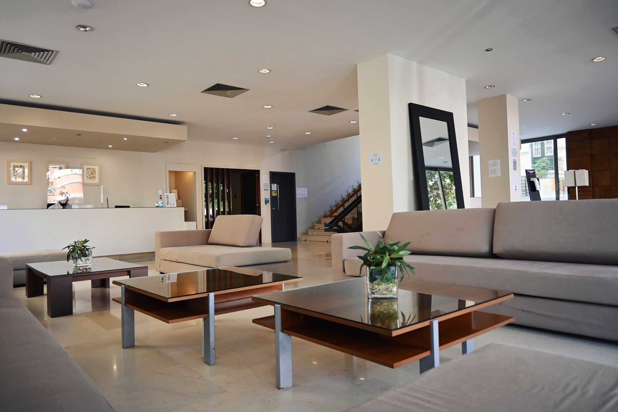 Angela Hotel Downtown