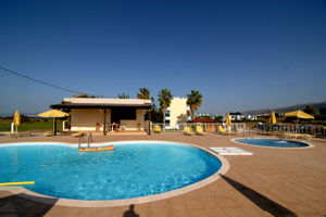 Fly & Go Garden City