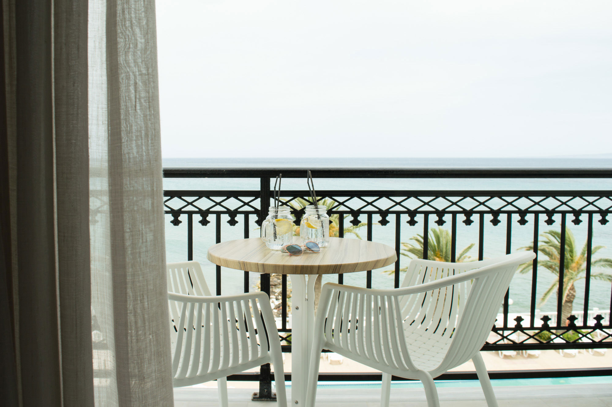 Paradise Hotel