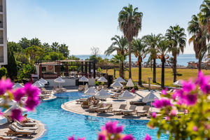 Lyra Resort
