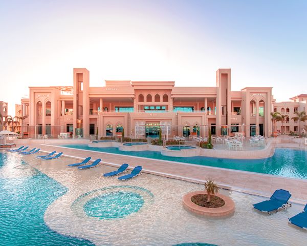 Aqua Blu Resort Hurghada. Reserveer uw vakantie naar Aqua Blu Resort ...