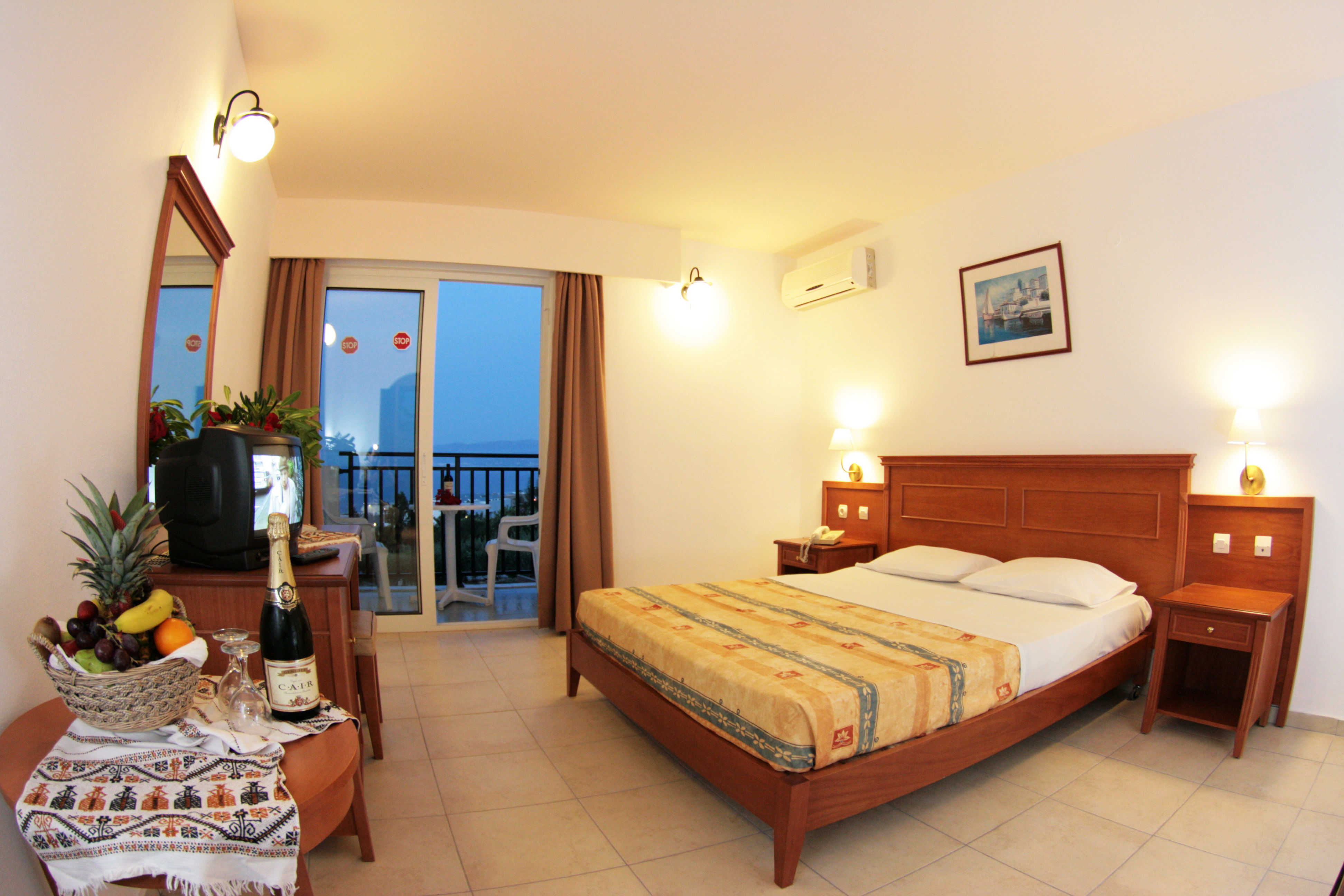 Semiramis Village - billede 3