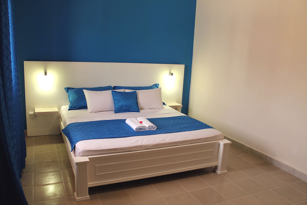 Djembe Beach Resort in Kololi. Goedkope vakantie Gambia.