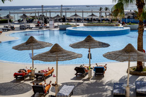 Blue Reef Hotel & Resort