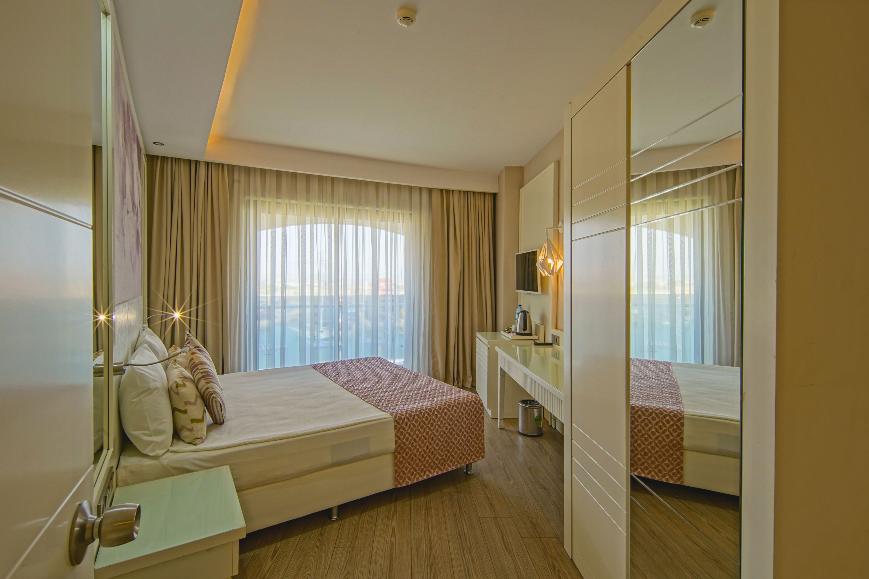 Diamond Premium Hotel