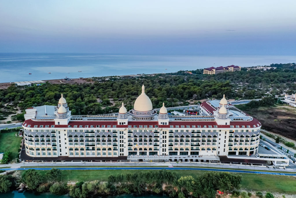 Diamond Premium Hotel
