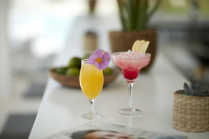 Laguna Pool Bar
