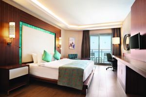 Ramada Hotel & Suites Kusadasi
