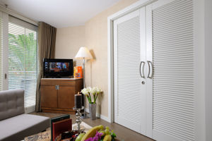Elegance Hotel