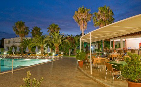 Alexandra Beach Aparthotel
