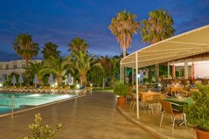 Alexandra Beach Aparthotel