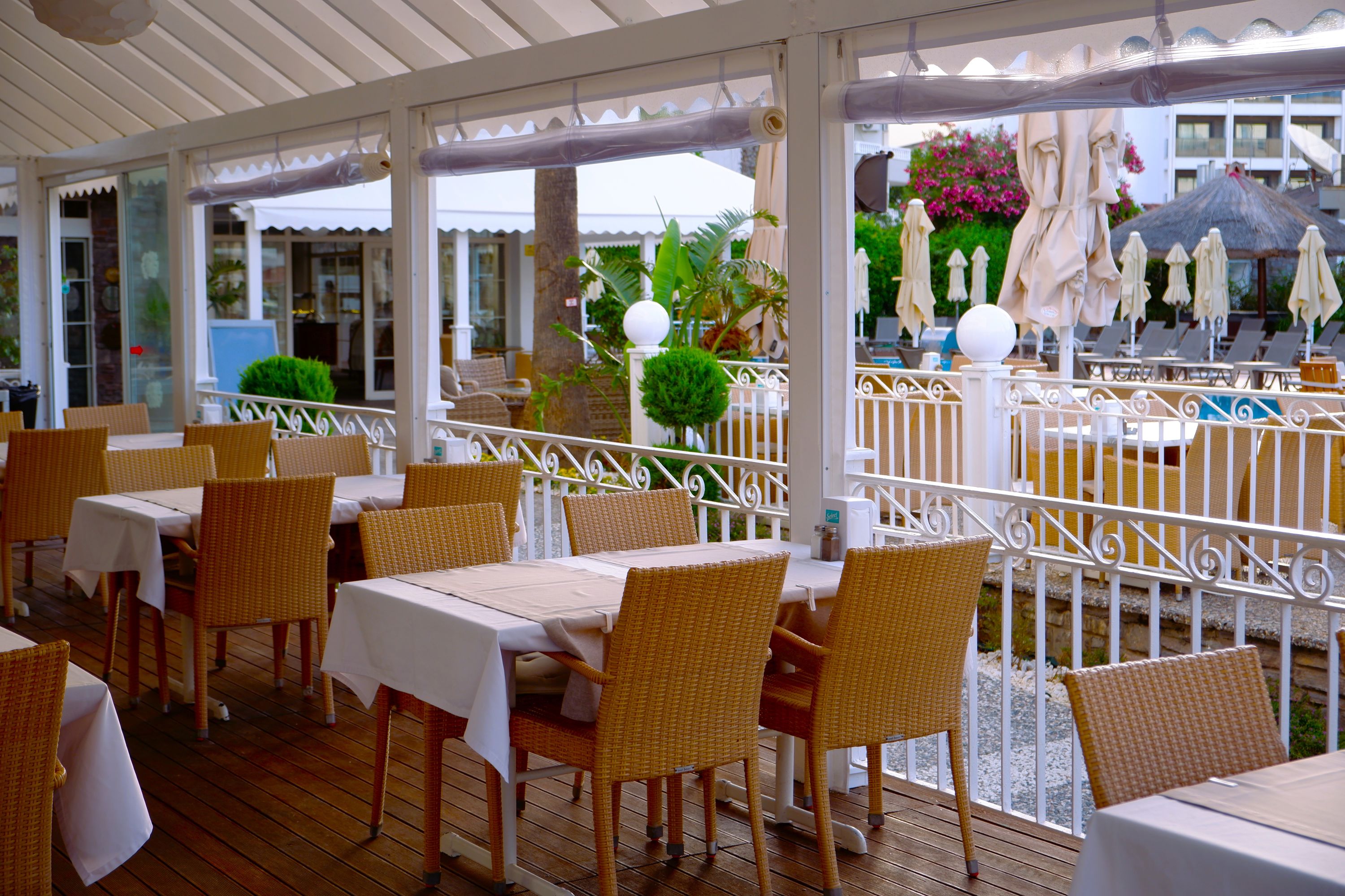 Hawaii Hotel By Yunus