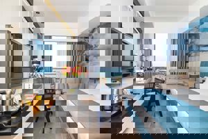 Crystal Centro