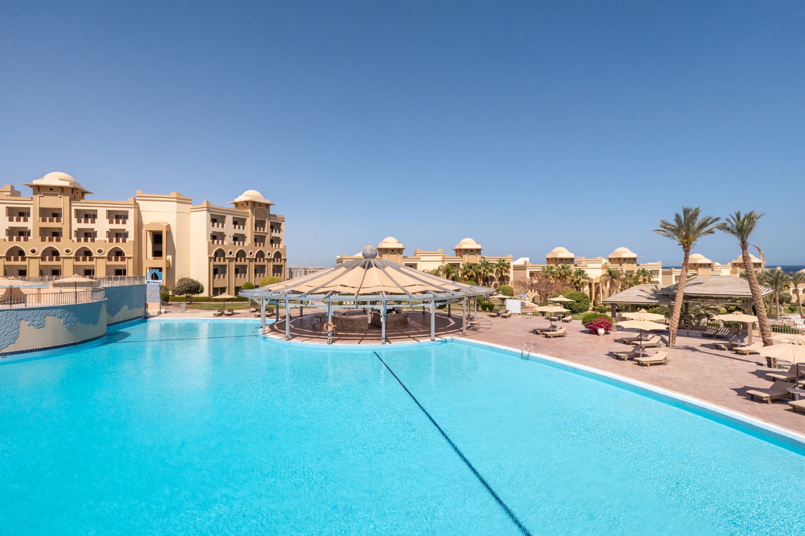 Serenity Alpha Beach billede 4