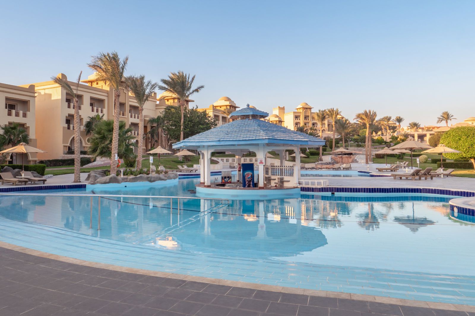 Serenity Alpha Beach billede 5