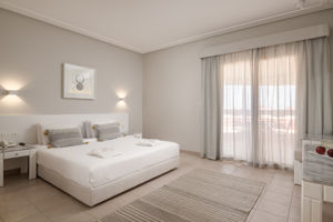 Woonvoorbeeld familiekamer suite deluxe