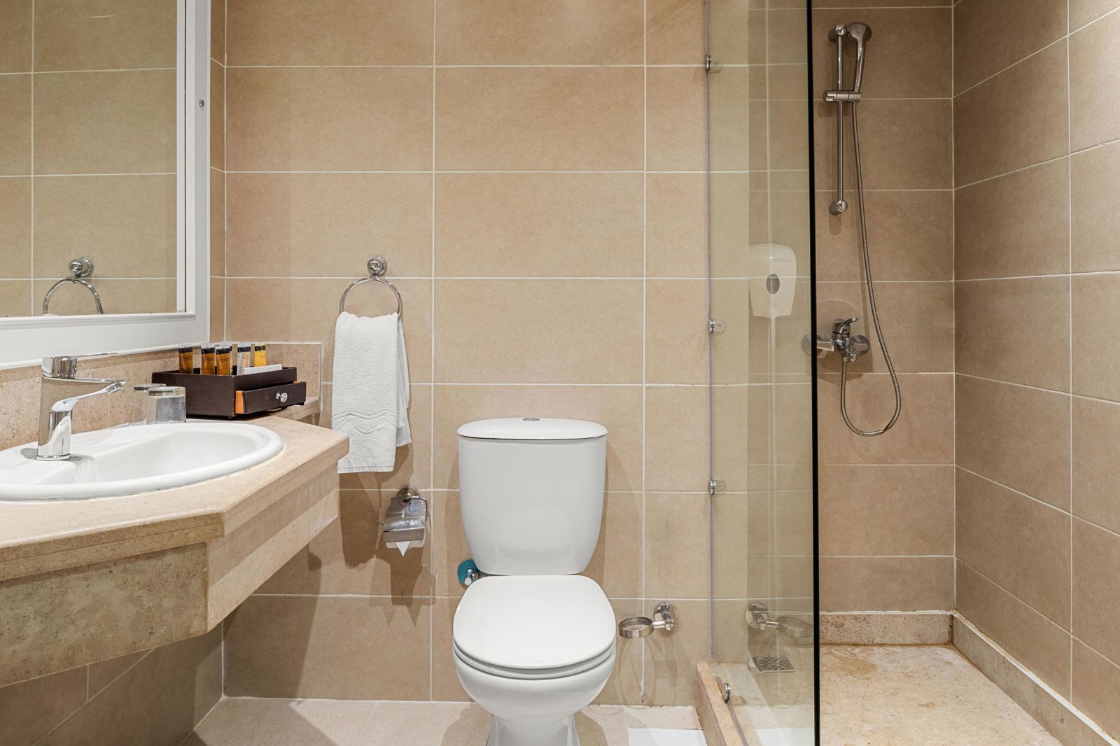 Pickalbatros Aqua Park Resort Hurghada slide 4