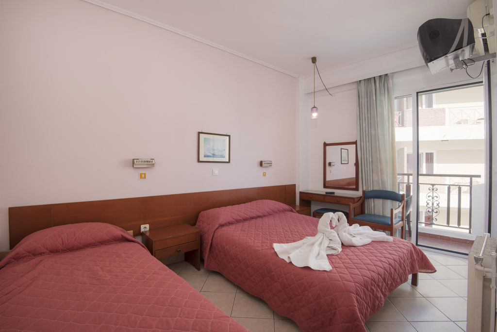 Captain&apos;s Hotel