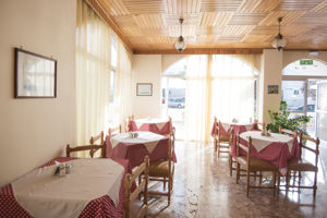 Captain's Hotel