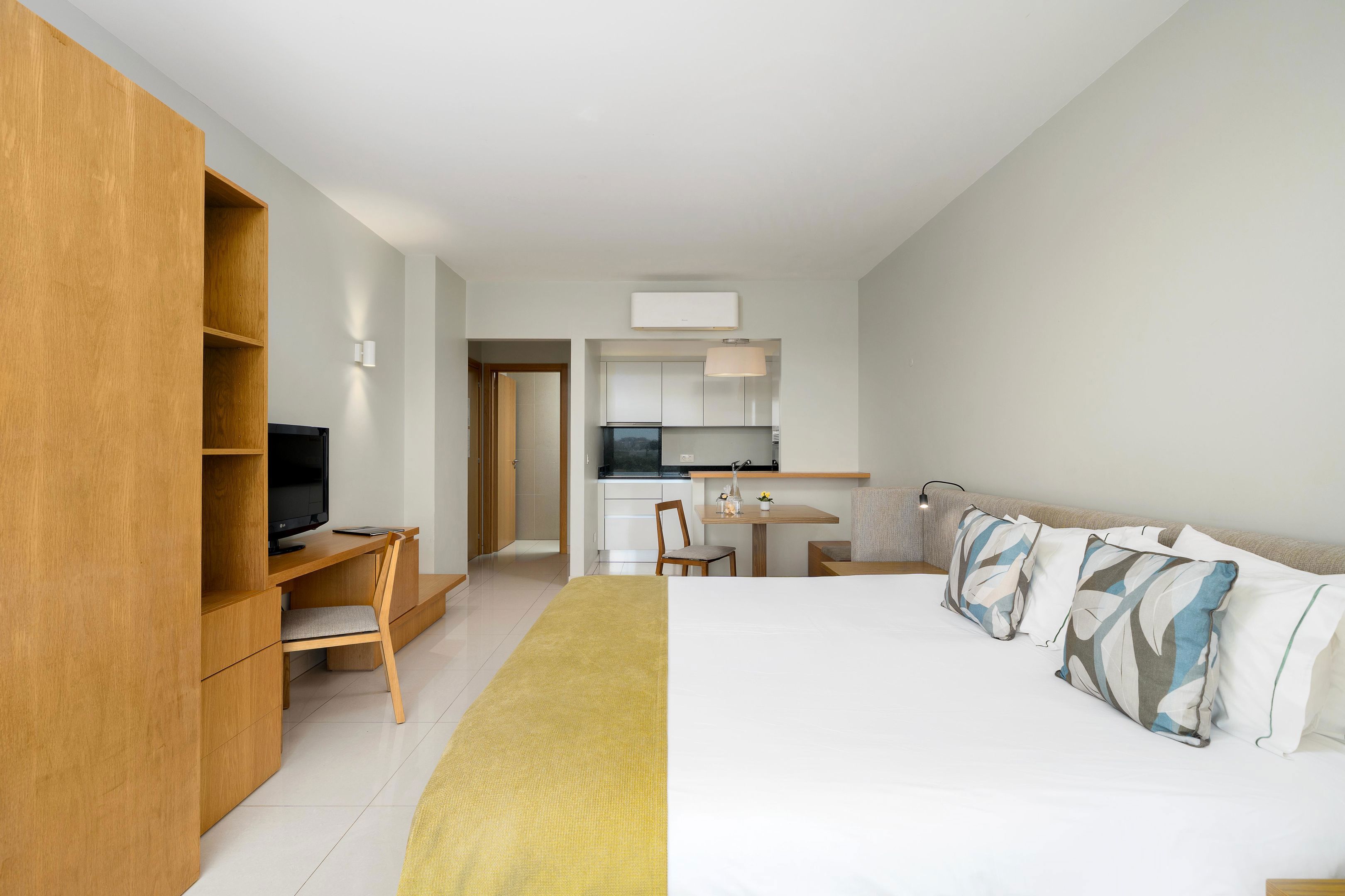 Agua Hotel Riverside