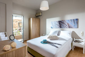 Anemos Suites