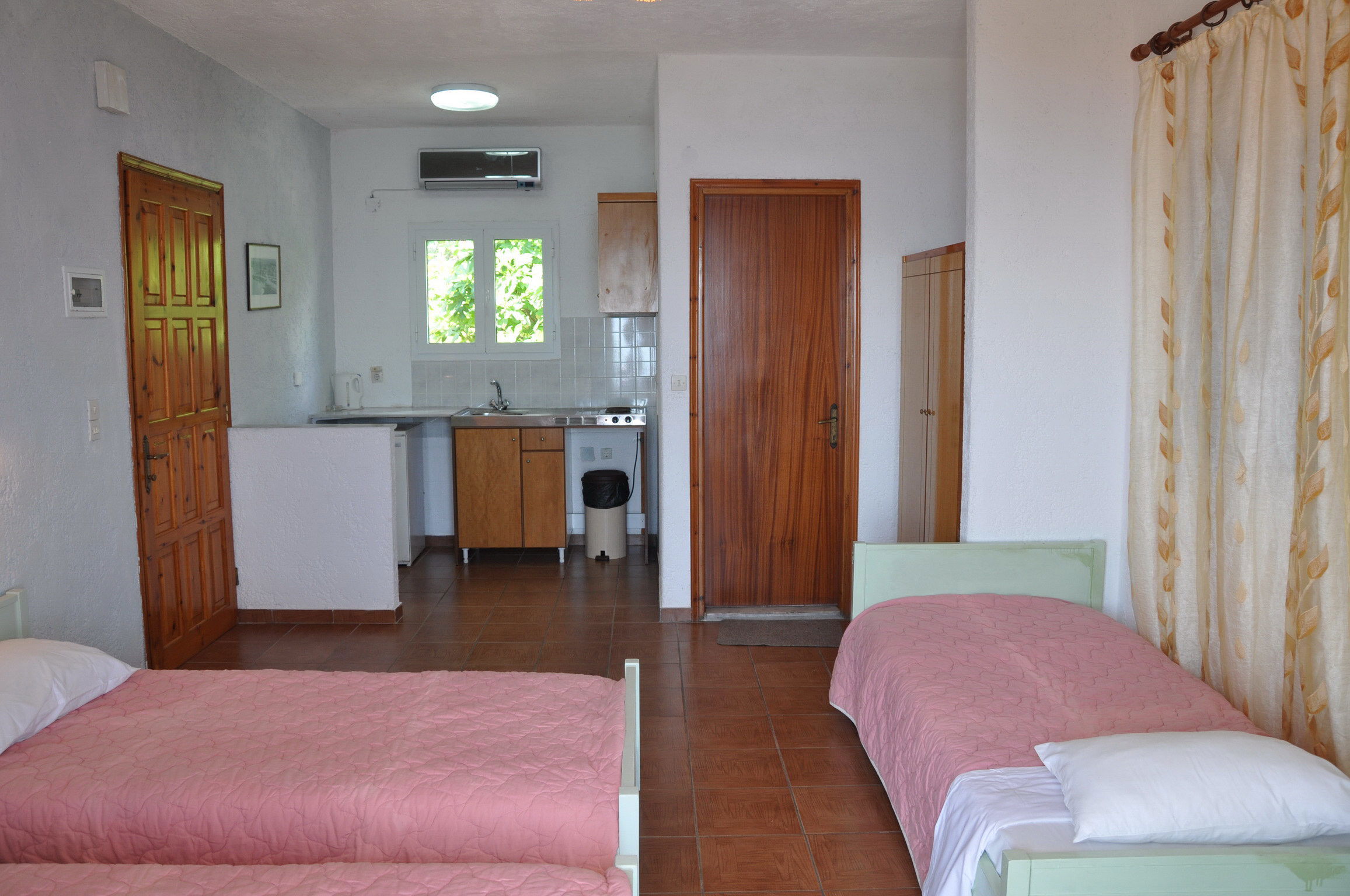Yiannis Appartementen