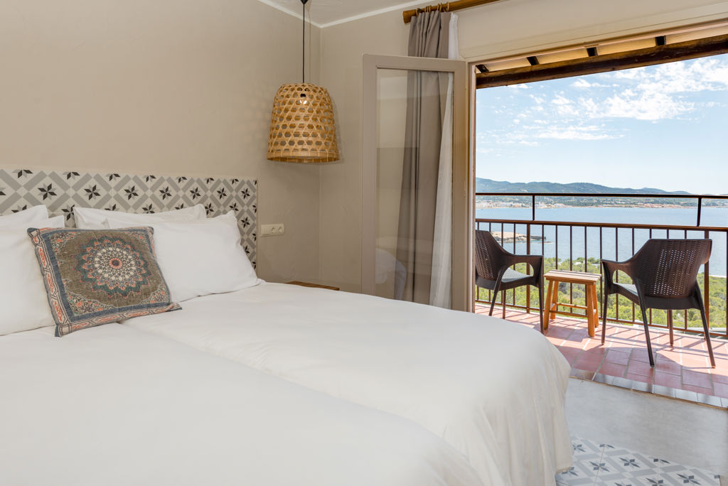 Réservez Marble Stella Maris Ibiza à Cala Gracio chez Corendon! Partez