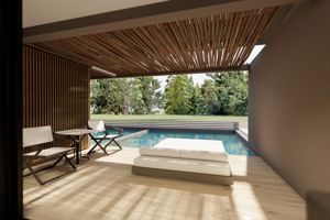 Woonvoorbeeld elegance open plan suite tuinzicht met privÃ© zwembad