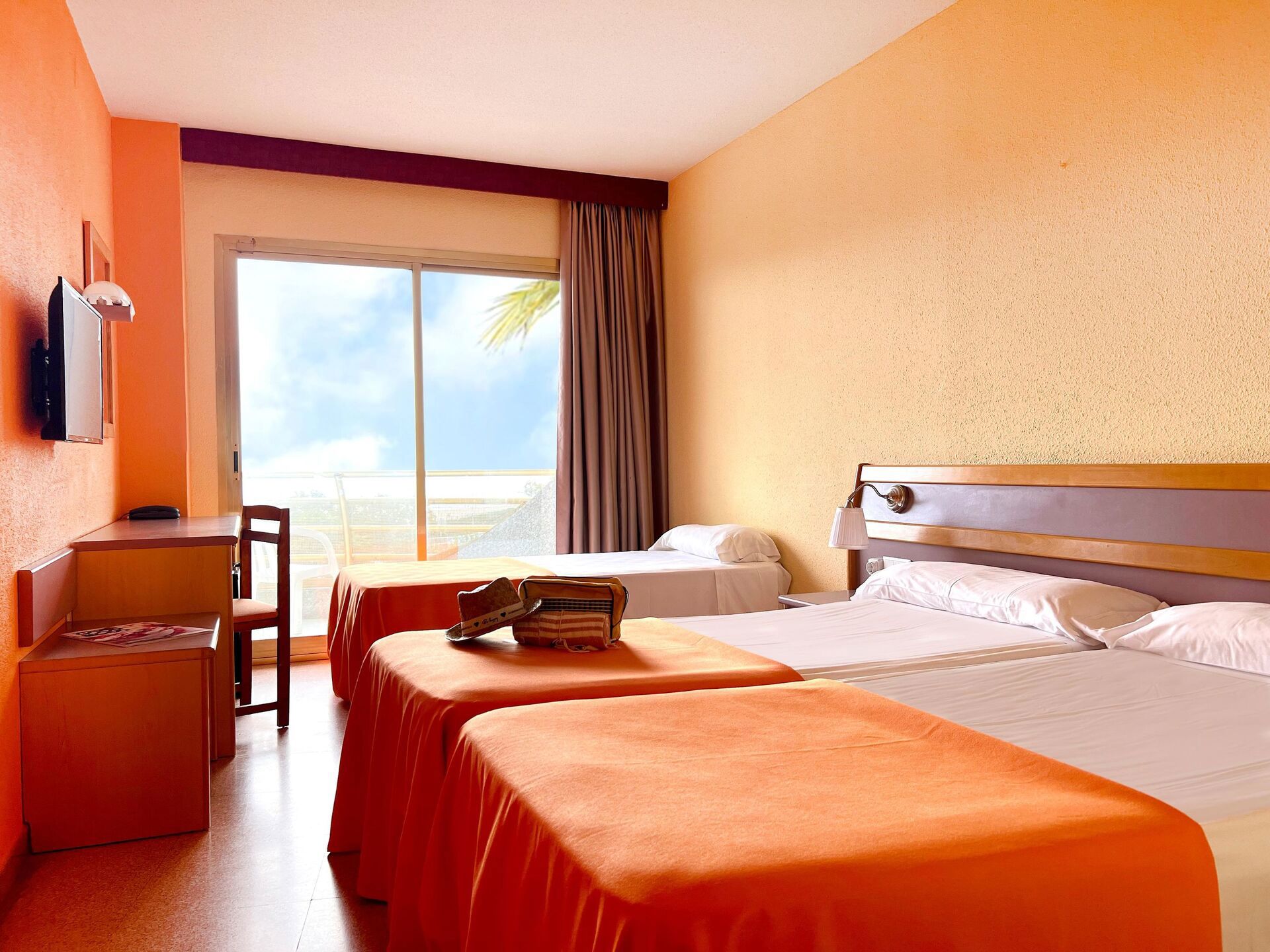 Hotel Mercury by Alegria