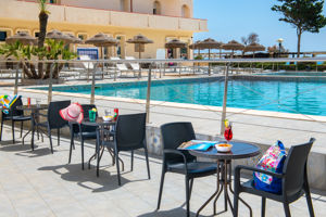 Eloro Hotel