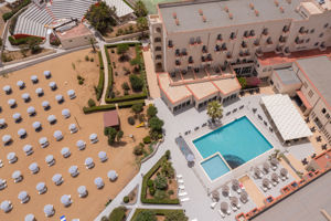 Eloro Hotel