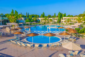 Kipriotis Maris Suites