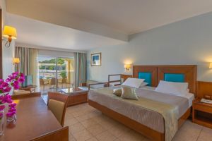 Kipriotis Maris Suites