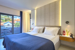 The Views Monumental Hotel