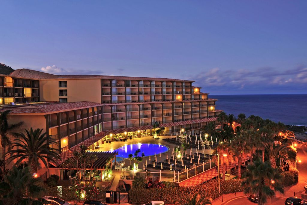 The Views Oasis Hotel