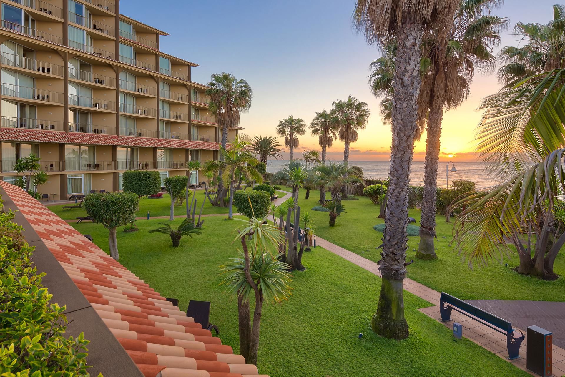 The Views Oasis Hotel