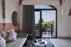 Woonvoorbeeld standaardkamer met lagune zicht