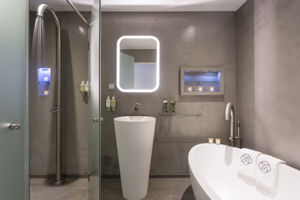Woonvoorbeeld badkamer van de hotelkamer