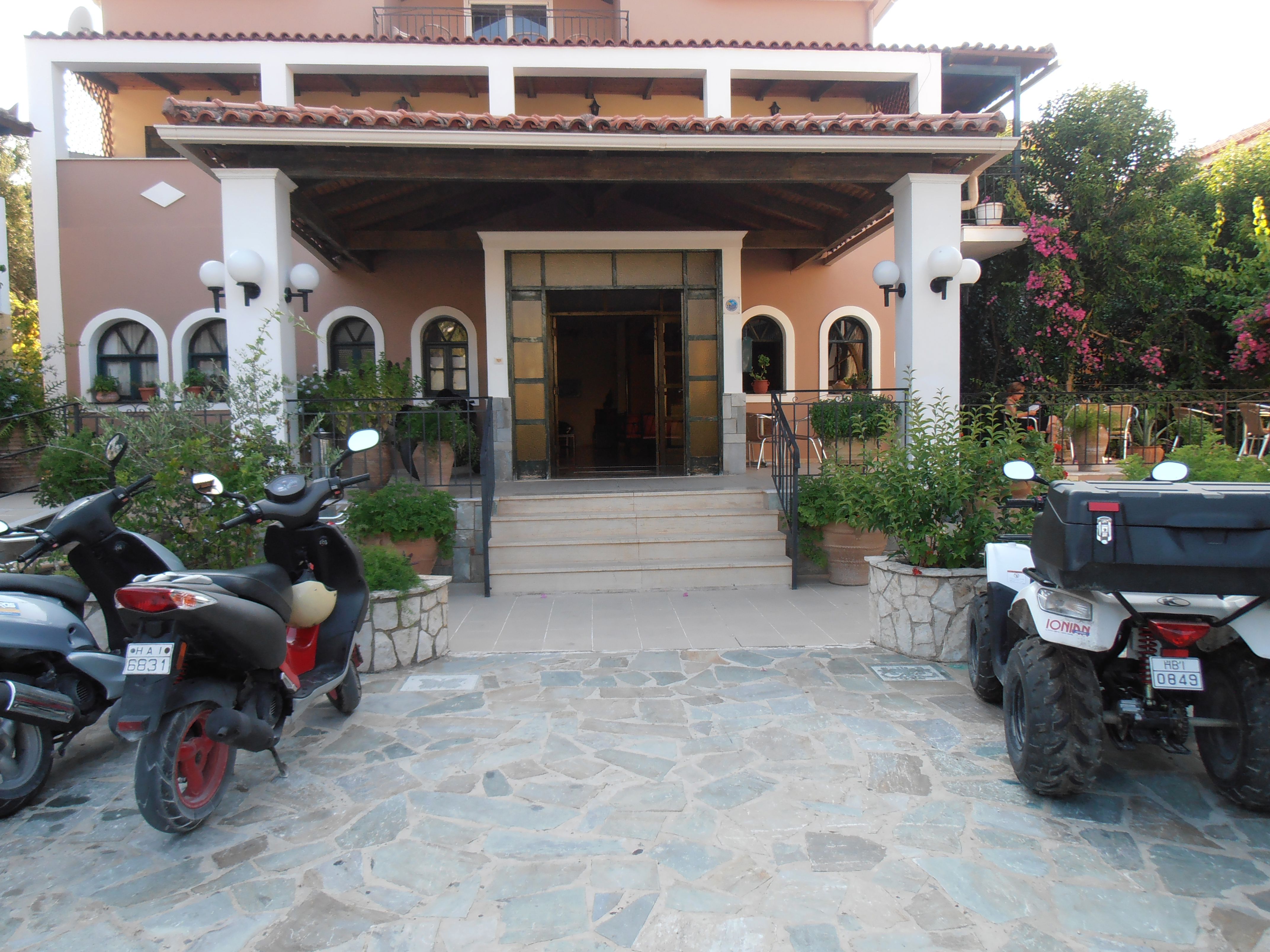 Krinas Hotel