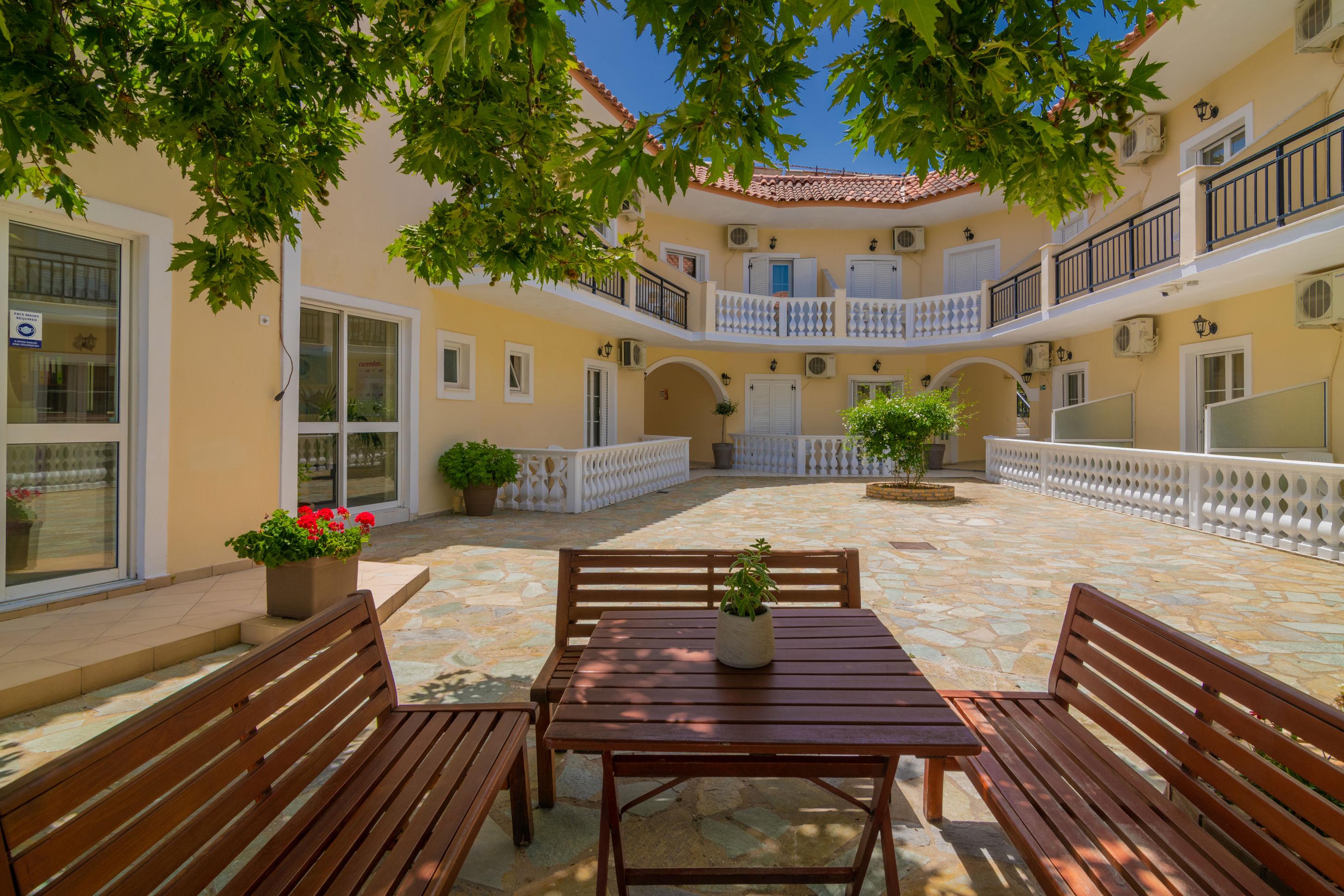 Bella Dimitra Hotel