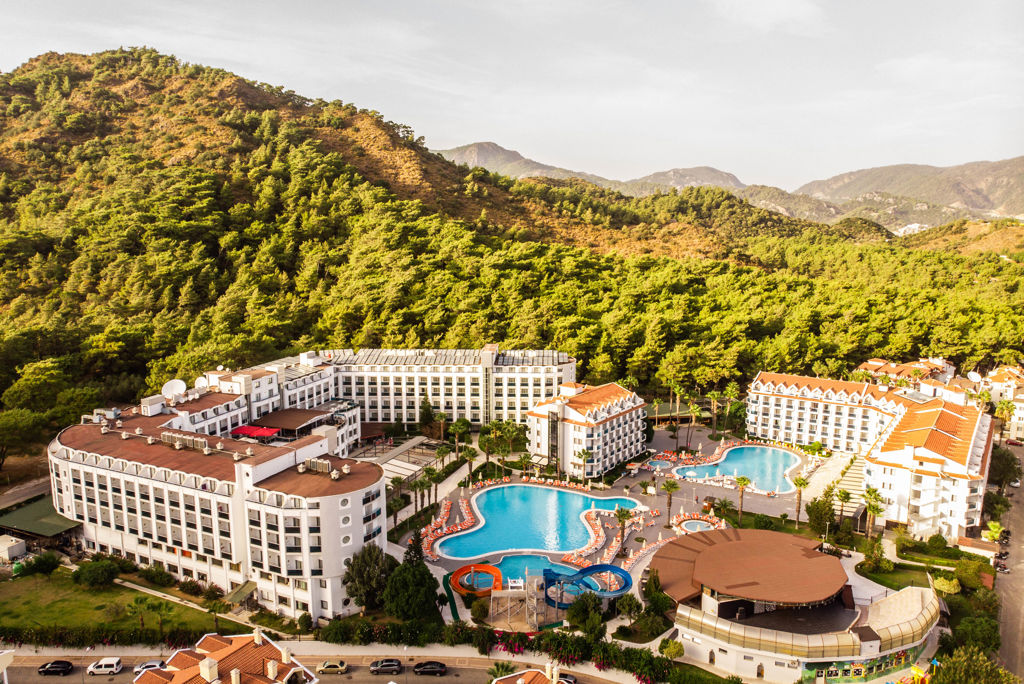 Green Nature Resort & Spa