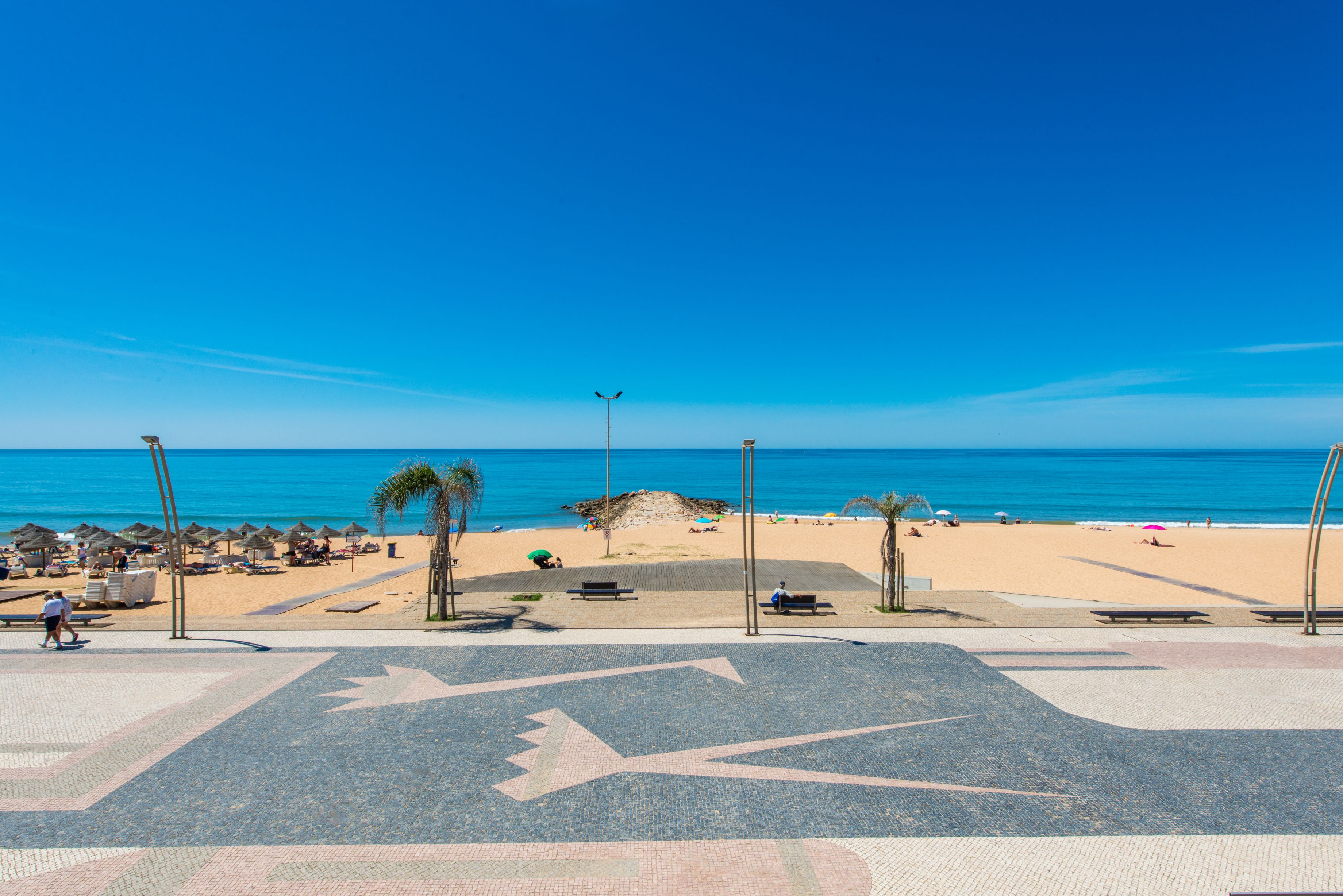 Dom Jose Beach Hotel