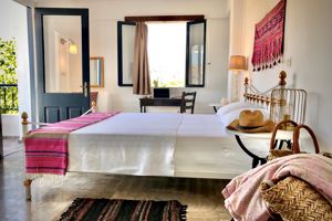Theodora Hotel