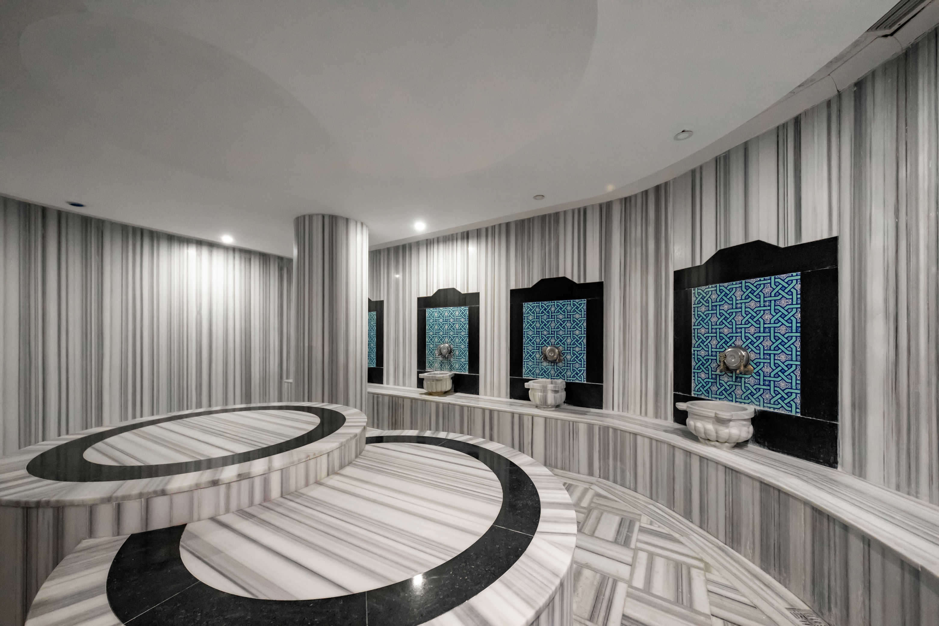 Laguna Beach Alya Resort