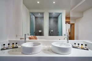 Woonvoorbeeld deluxe suite zeezicht