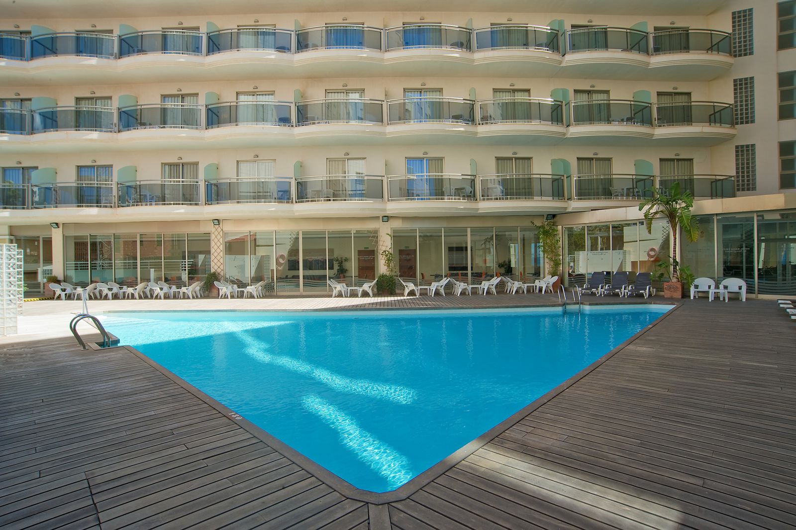 Bahia Calpe by Pierre & Vacances slide 3